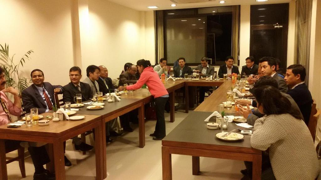 Aryal International Hotel Катманду Экстерьер фото